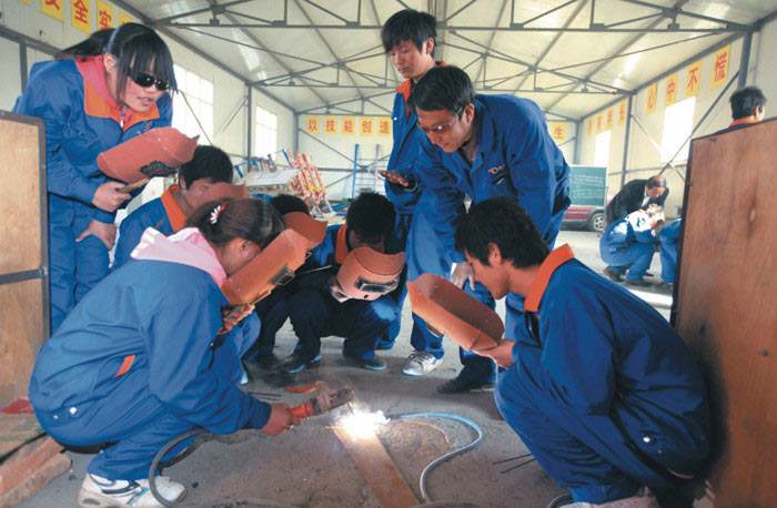 東莞萬江氬弧焊技術培訓（萬江創業）專業學習氬弧技術