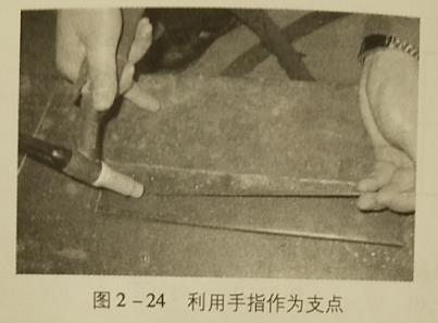 薄板引弧及平敷焊的操作要領